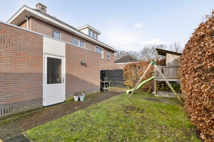 Foto 30 van Spoorstraat 7