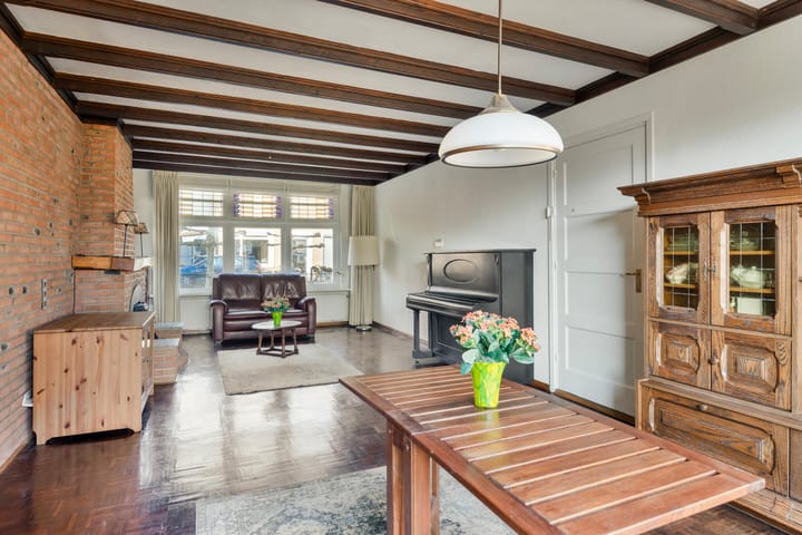 Photo 10 of Hoofdstraat 38