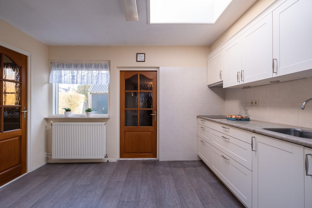 Foto 8 van Middenweg 232