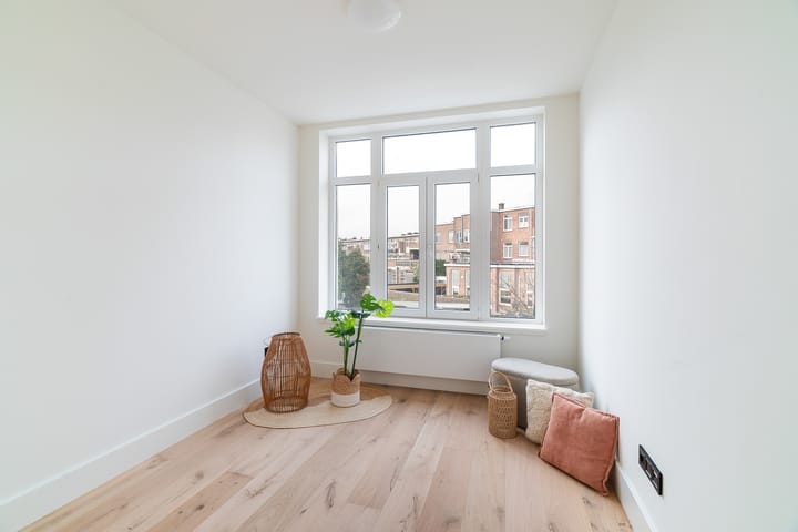 Foto 10 van De la Reyweg 145