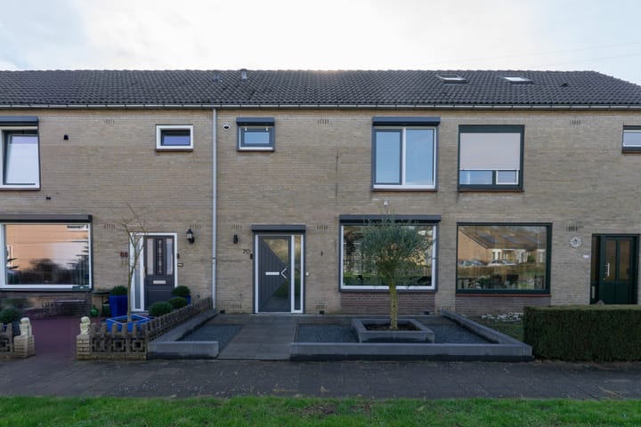 Foto 4 van Dr R v Oppenraaijstr 70