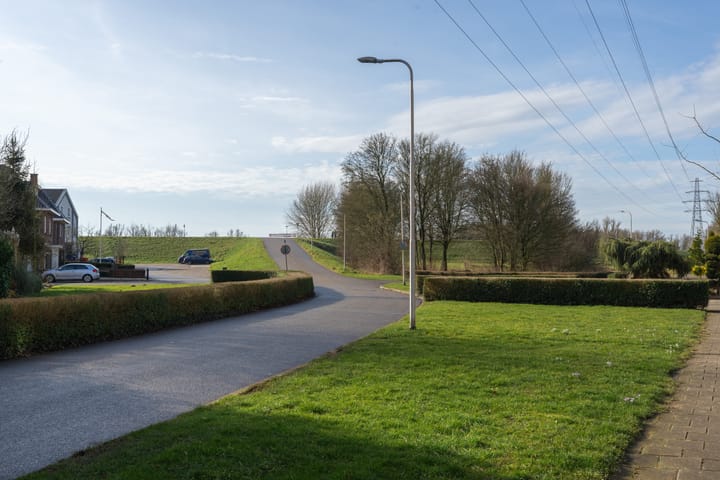 Foto 35 van Dr R v Oppenraaijstr 70