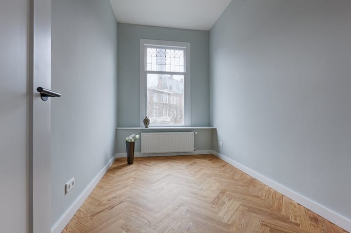 Foto 24 van 2e Louise de Colignystraat 28