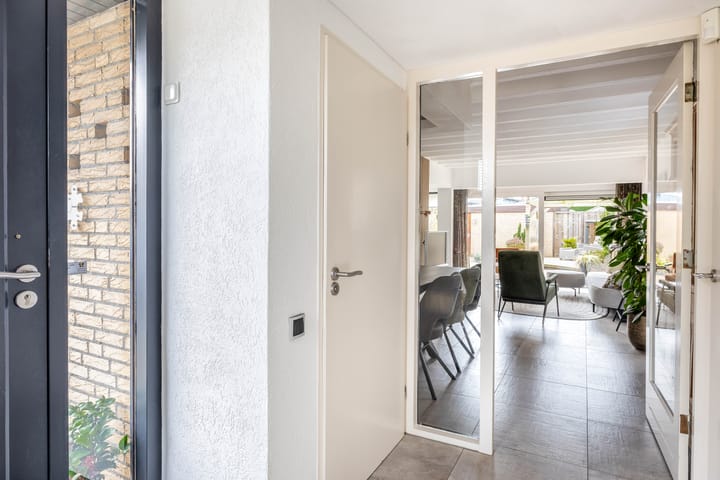 Photo 10 of Sterrenweg 81