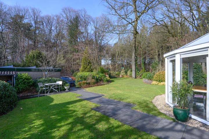 Foto 2 van Rozesteinweg 67