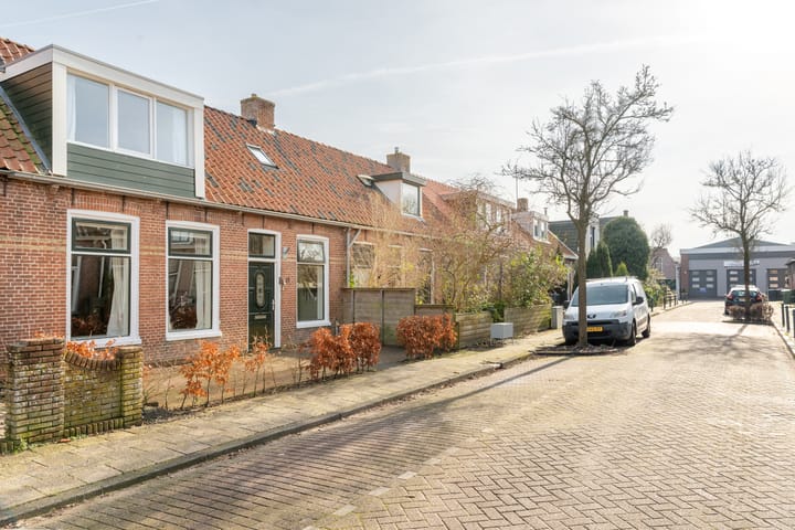 Foto 29 van Van der Bildtstraat 13