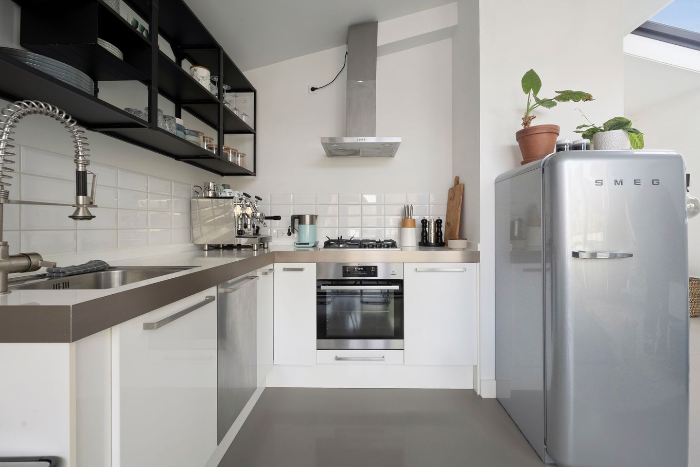 Photo 10 of Kleine Houtstraat 21-F