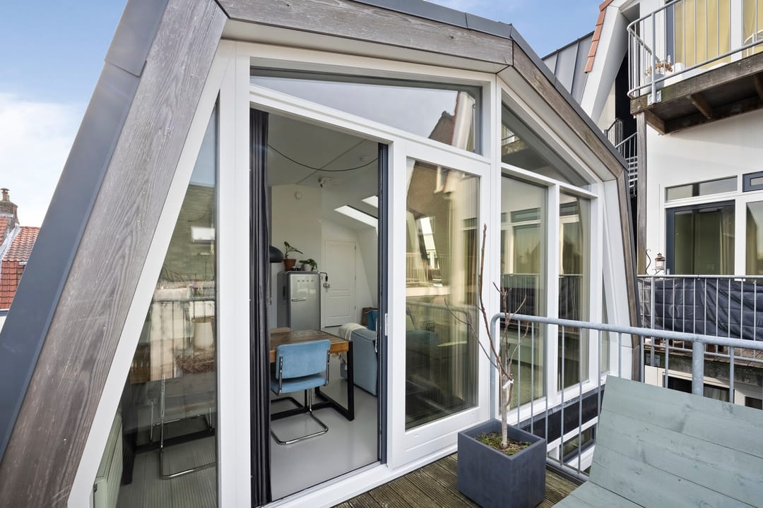 Photo 17 of Kleine Houtstraat 21-F