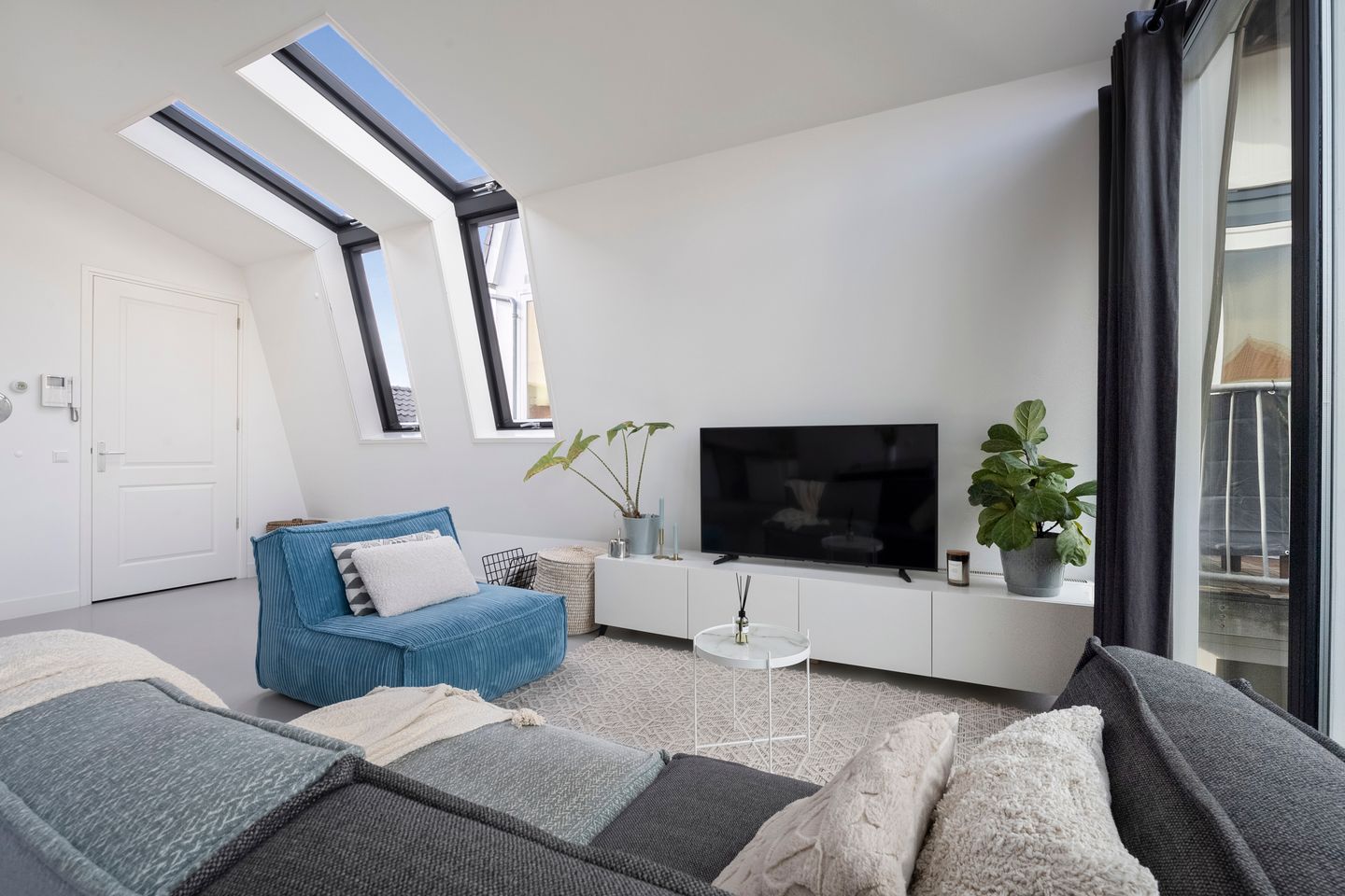 Photo 19 of Kleine Houtstraat 21-F