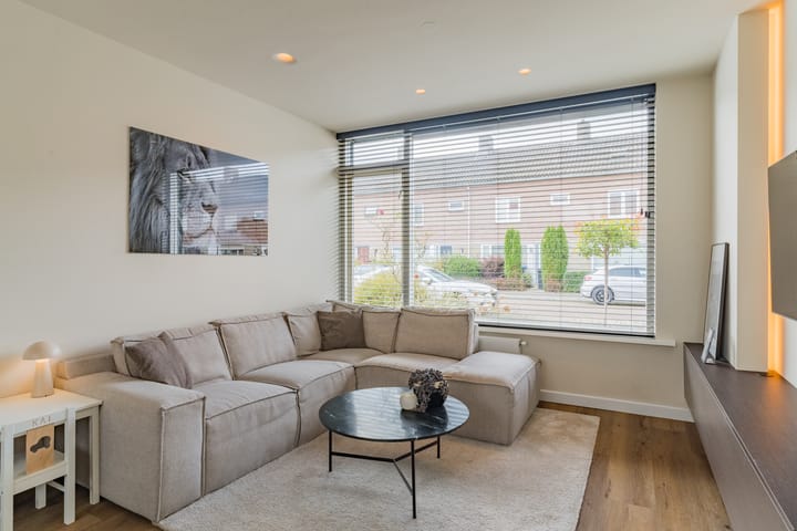 Photo 10 of Cornelis Bloemaertstraat 51