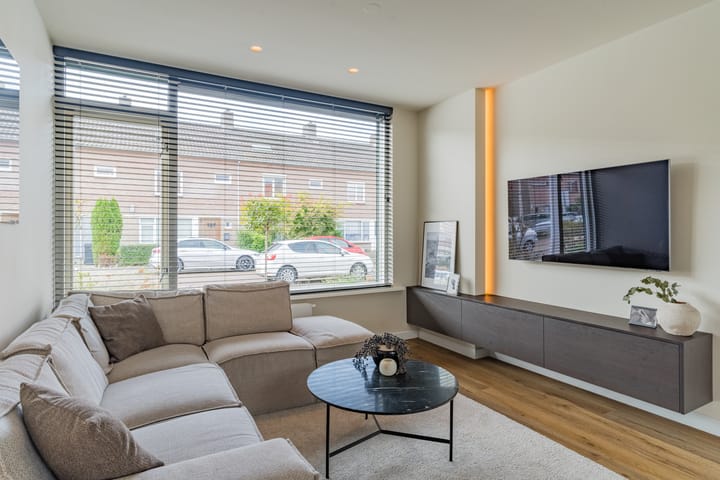 Photo 11 of Cornelis Bloemaertstraat 51