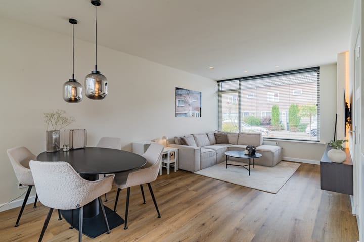 Photo 16 of Cornelis Bloemaertstraat 51