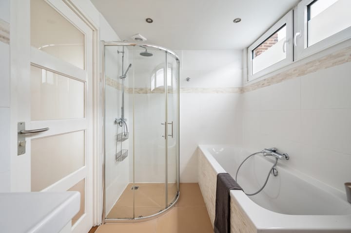 Foto 29 van Adamshofstraat 124