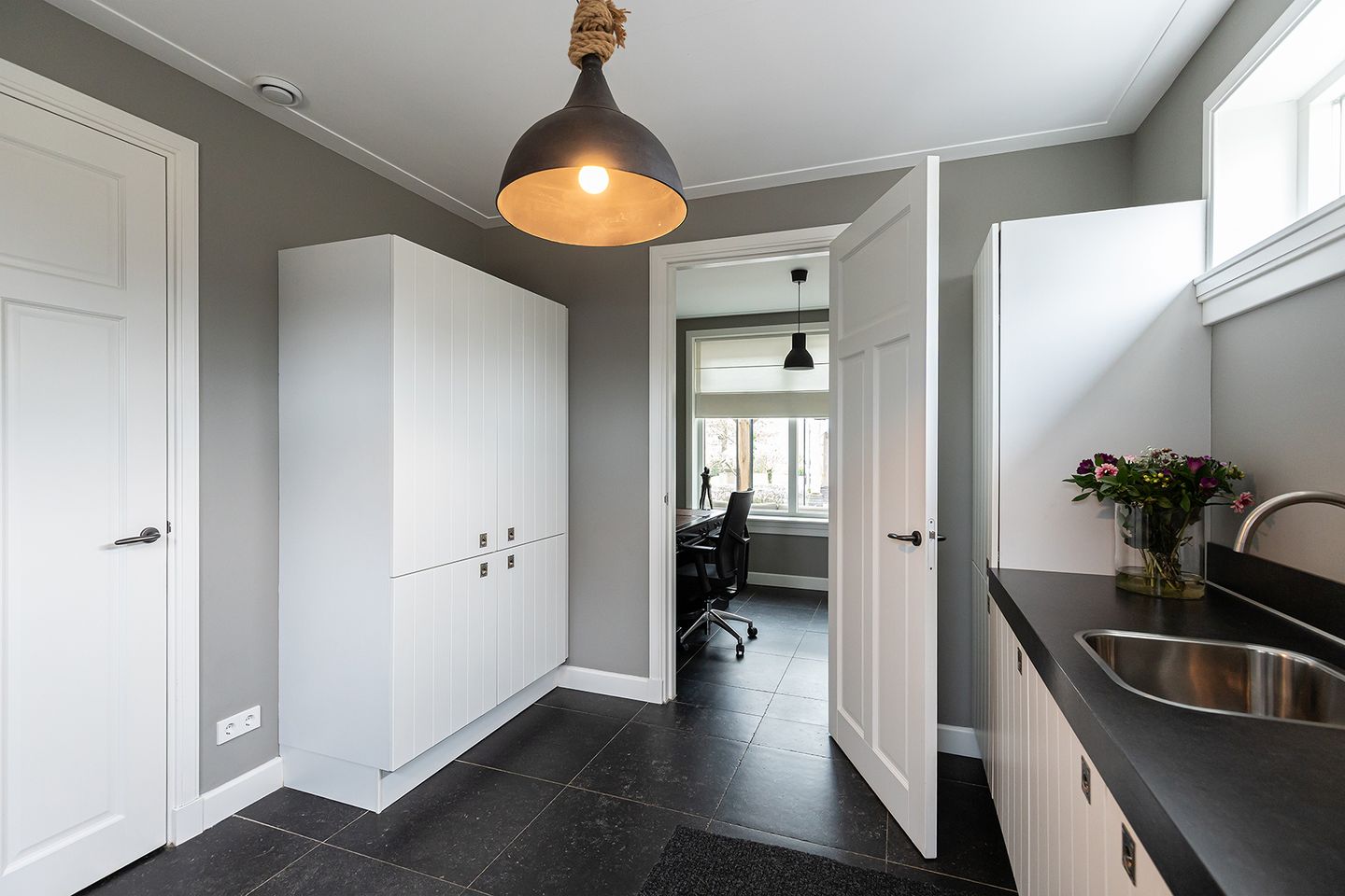 Foto 29 van Parallelweg 142