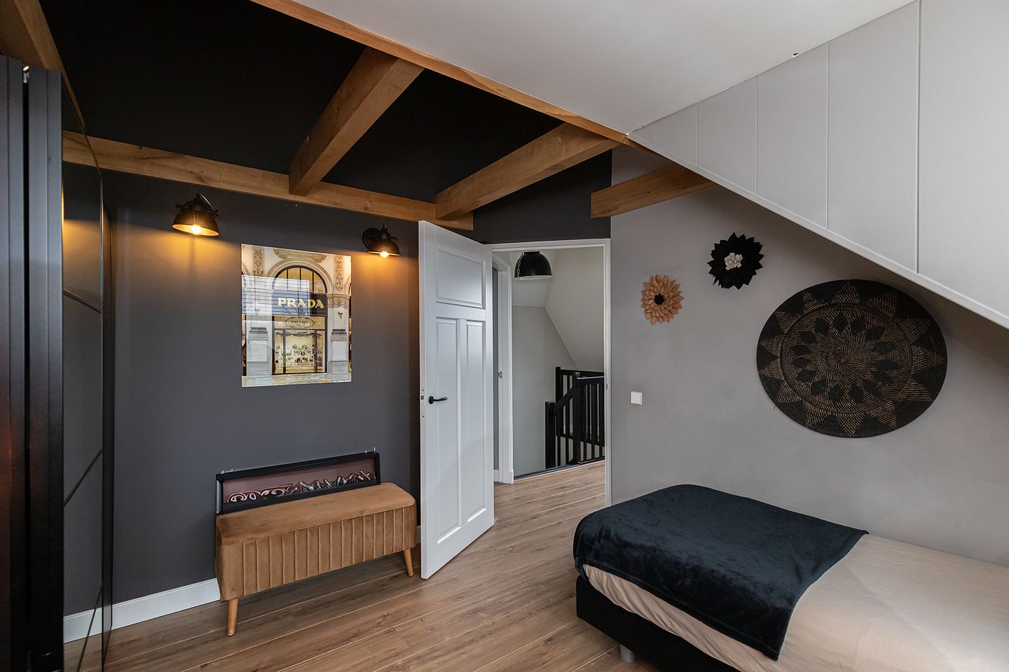 Foto 49 van Parallelweg 142