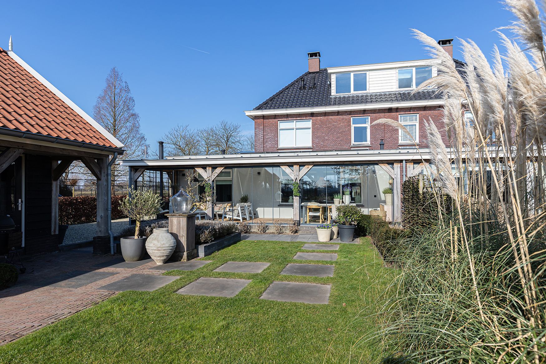 Foto 54 van Parallelweg 142