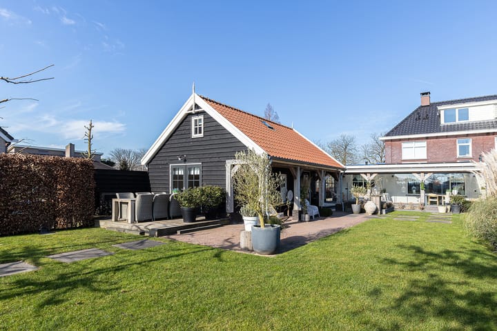 Foto 60 van Parallelweg 142