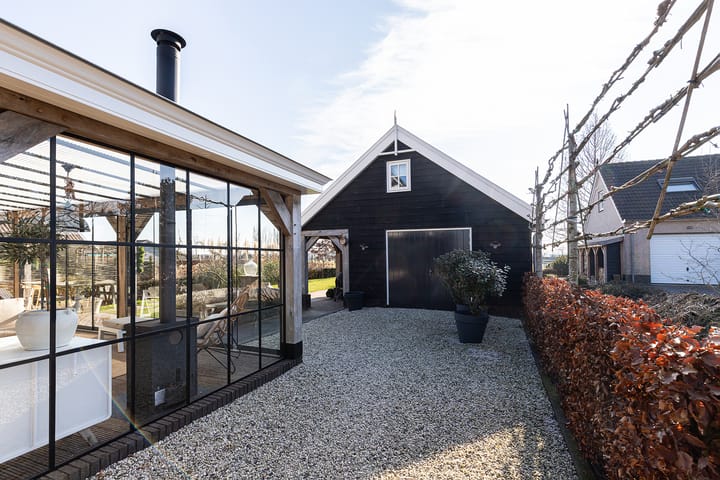 Foto 61 van Parallelweg 142