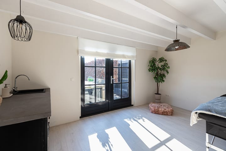 Foto 64 van Parallelweg 142