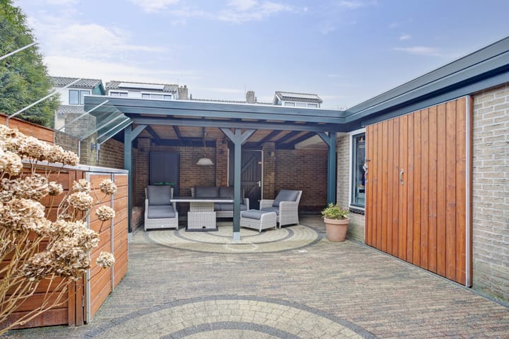 Foto 18 van Lelielaan 13