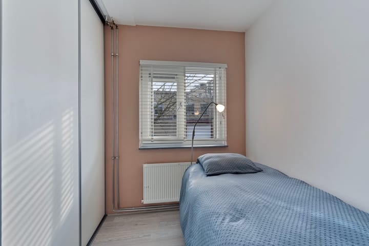 Foto 32 van Kluisstraat 12-B