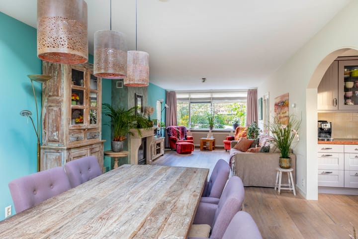 Photo 16 of Van der Waalsstraat 21