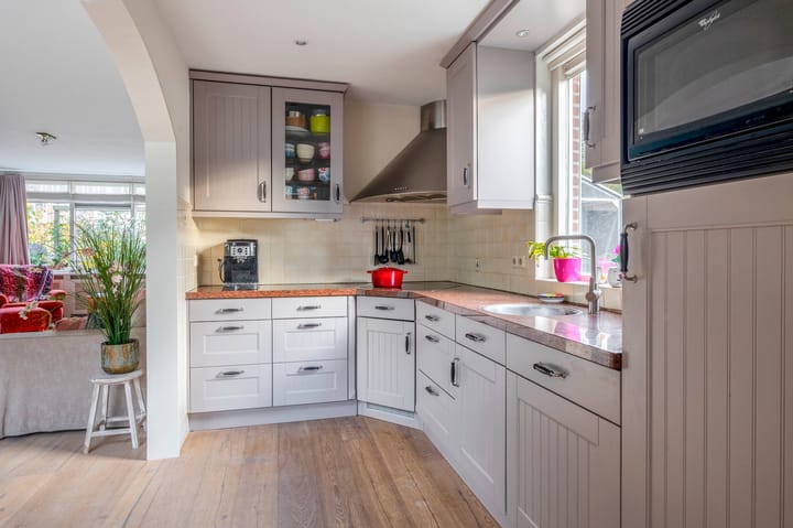 Photo 20 of Van der Waalsstraat 21