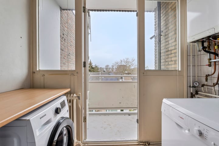 Foto 27 van Plutolaan 76