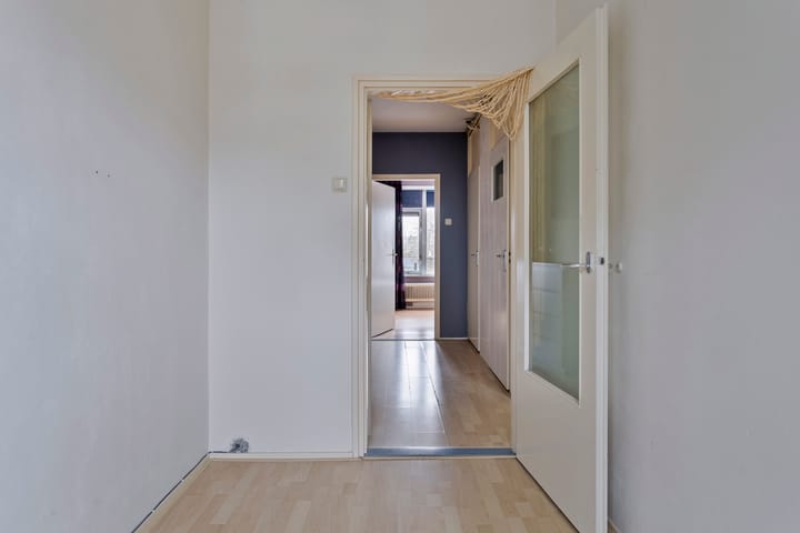 Foto 37 van Plutolaan 76