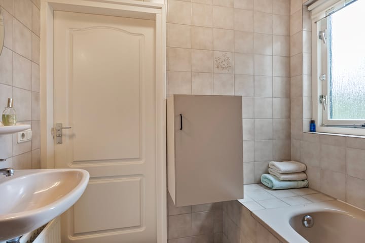 Foto 11 van Rhijnsburglaan 3