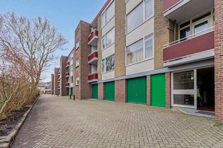 Foto 45 van Plutolaan 76