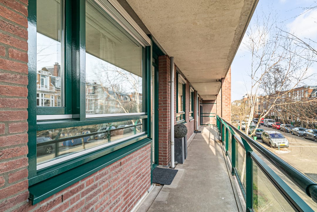 Photo 8 of Adelheidstraat 125