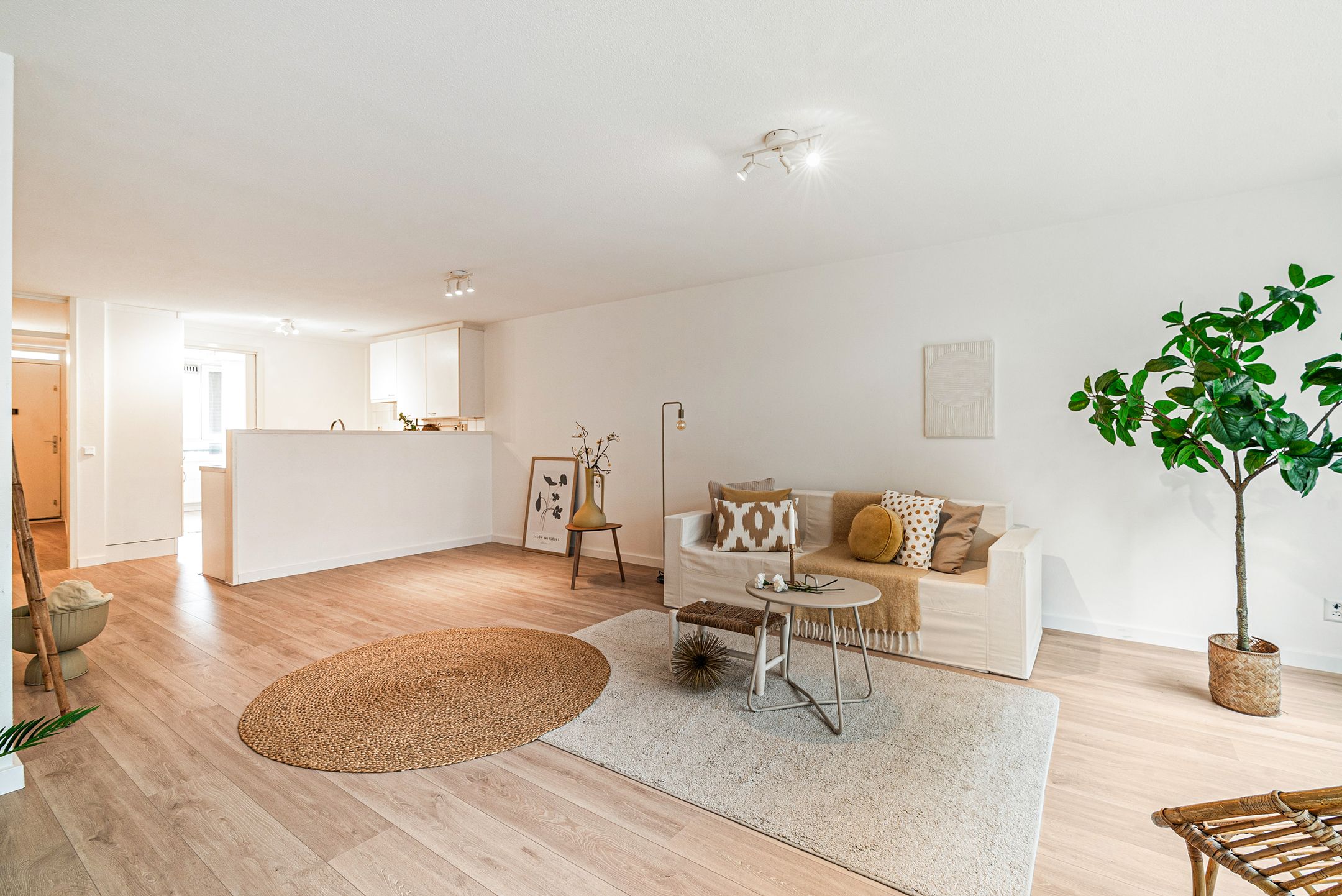 Photo 18 of Adelheidstraat 125