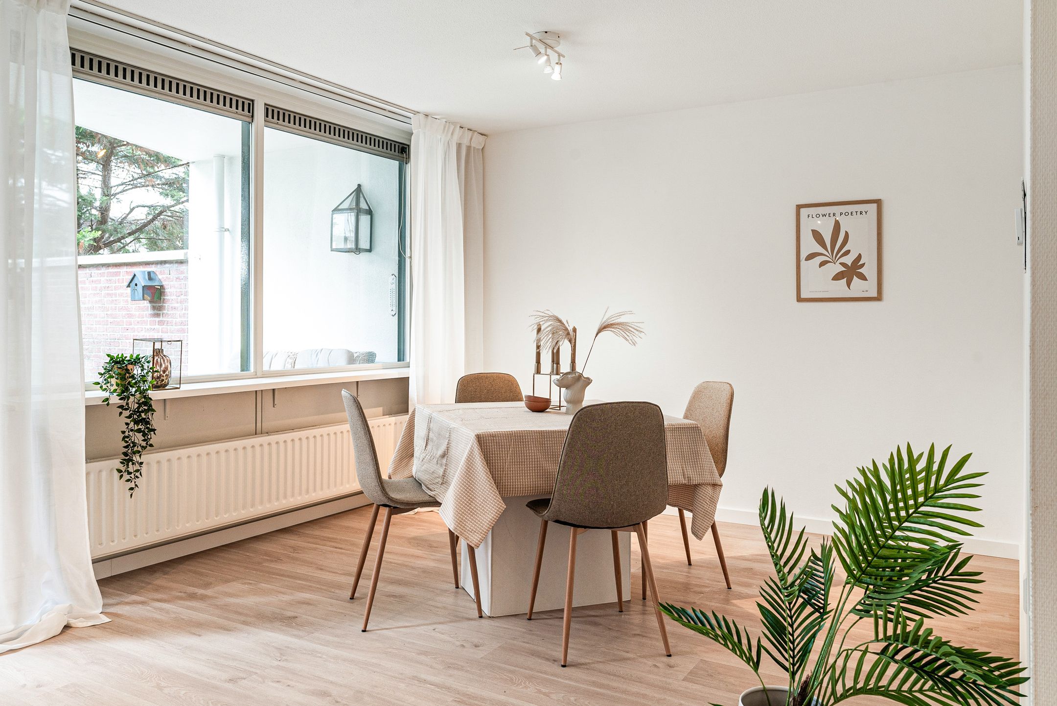 Photo 21 of Adelheidstraat 125