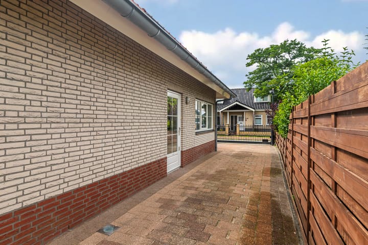 Foto 49 van De Rhijenhof 23