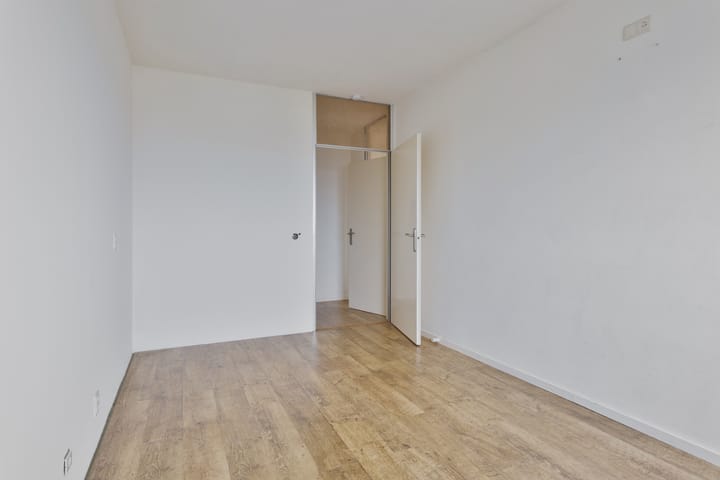 Photo 24 of Madelief 76