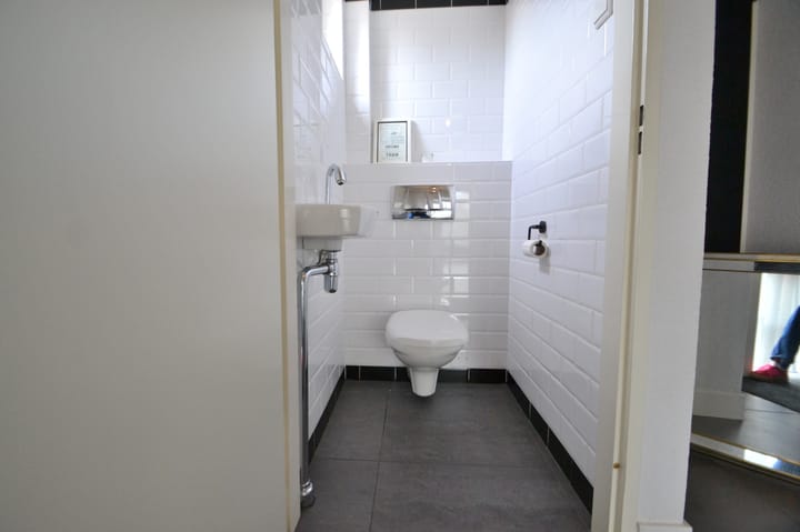 Photo 13 of Valkenburgseweg 8