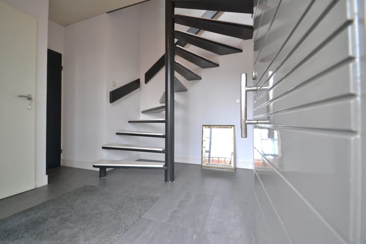 Photo 14 of Valkenburgseweg 8