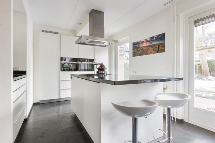 Foto 4 van Molenkanaal 9