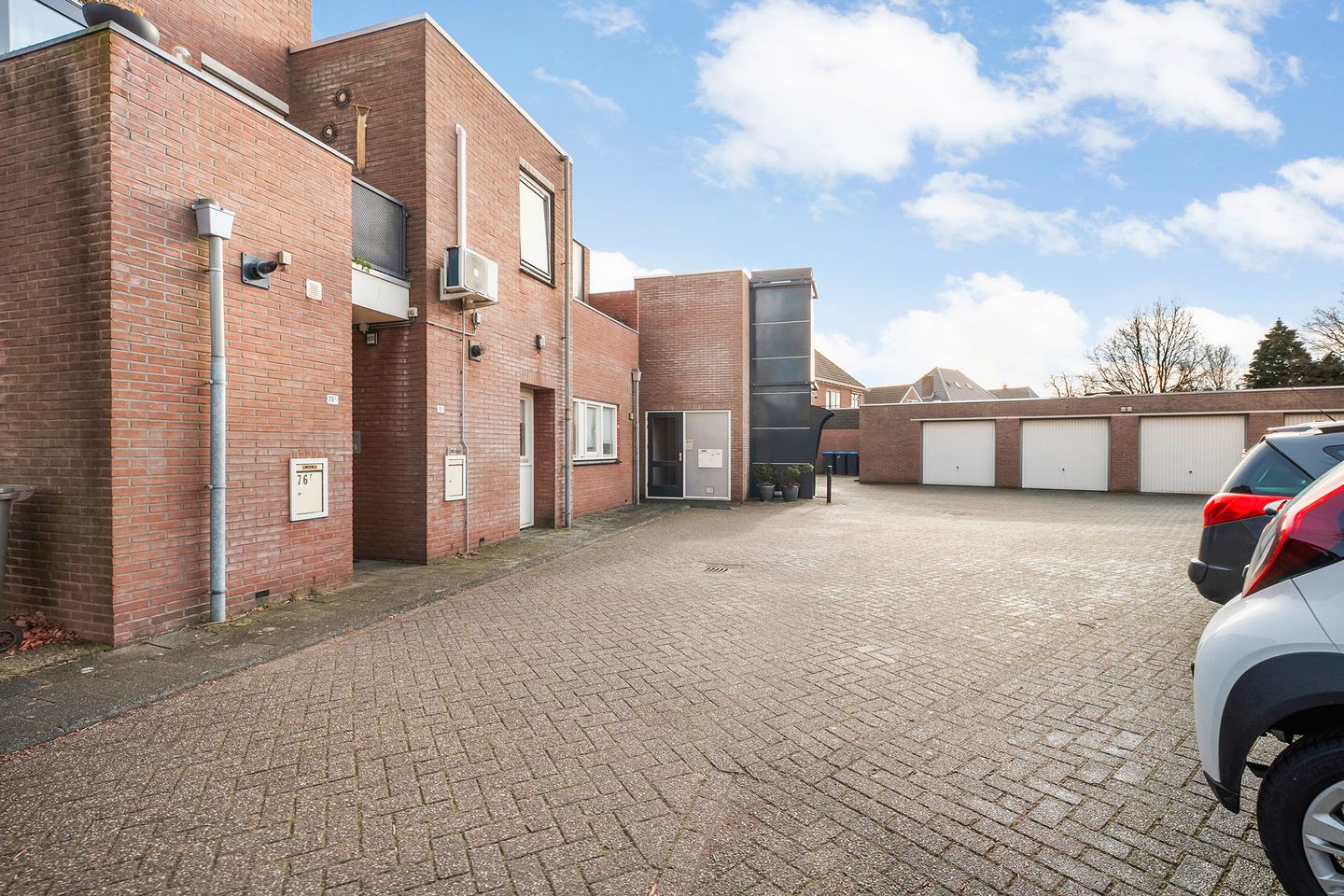 Photo 35 of Hoofdstraat 76-F