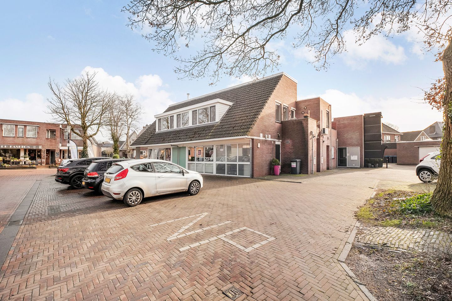 Photo 34 of Hoofdstraat 76-F