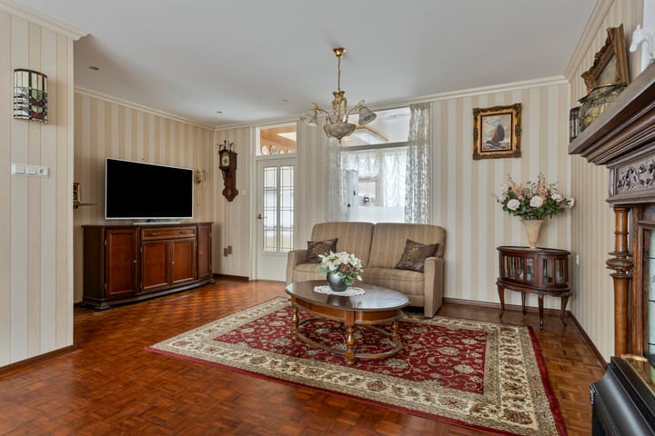 Photo 7 of Pastoor van der Weidenstraat 18