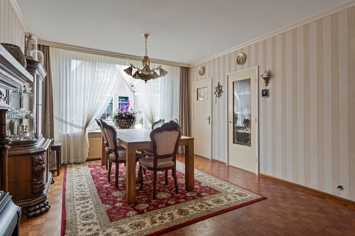 Photo 11 of Pastoor van der Weidenstraat 18