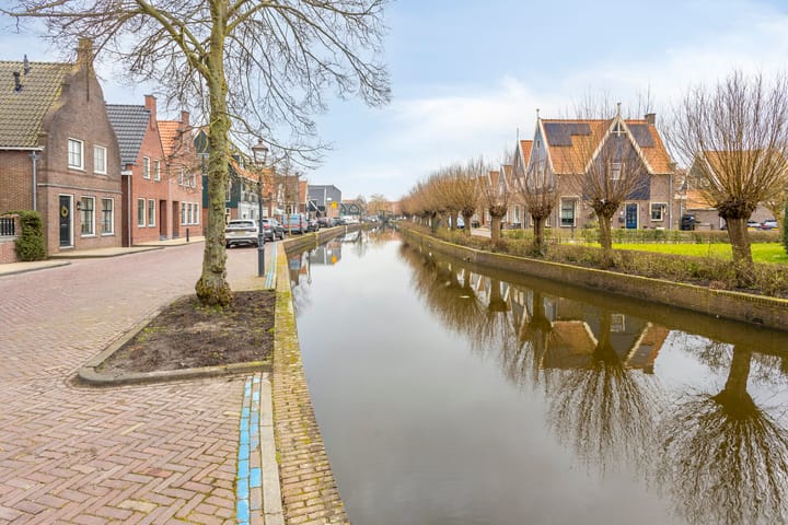 Photo 35 of Pastoor van der Weidenstraat 18