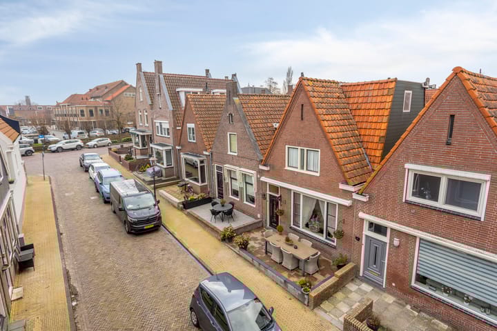 Photo 34 of Pastoor van der Weidenstraat 18