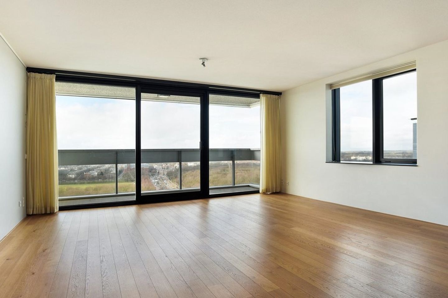 Foto 5 van Bezuidenhoutseweg 65-79