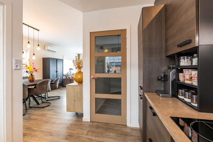 Foto 14 van Uitwierderweg 9