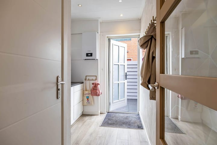 Foto 20 van Uitwierderweg 9