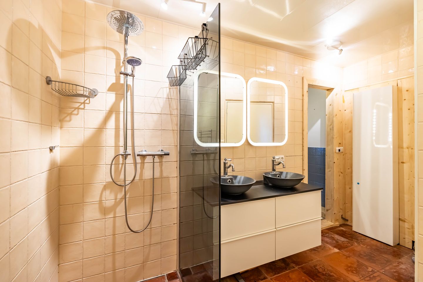 Photo 25 of Damsterweg 85