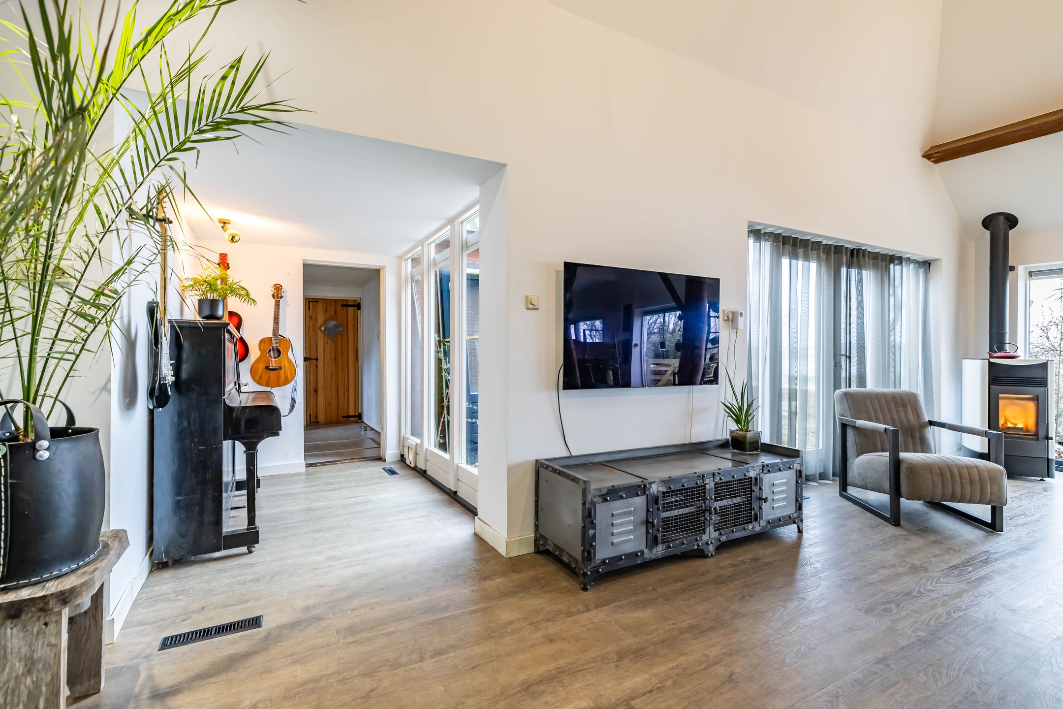 Photo 36 of Damsterweg 85